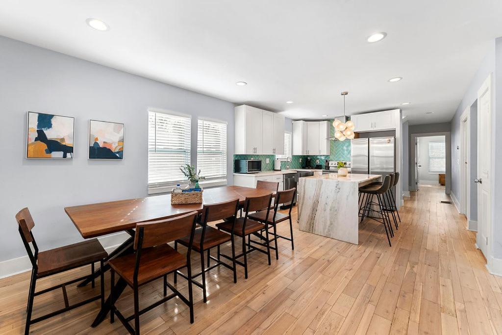 Large Modern Home Centrally Located With Hot Tub Atlanta Eksteriør bilde