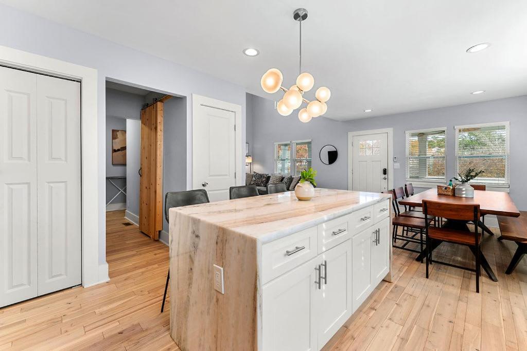 Large Modern Home Centrally Located With Hot Tub Atlanta Eksteriør bilde