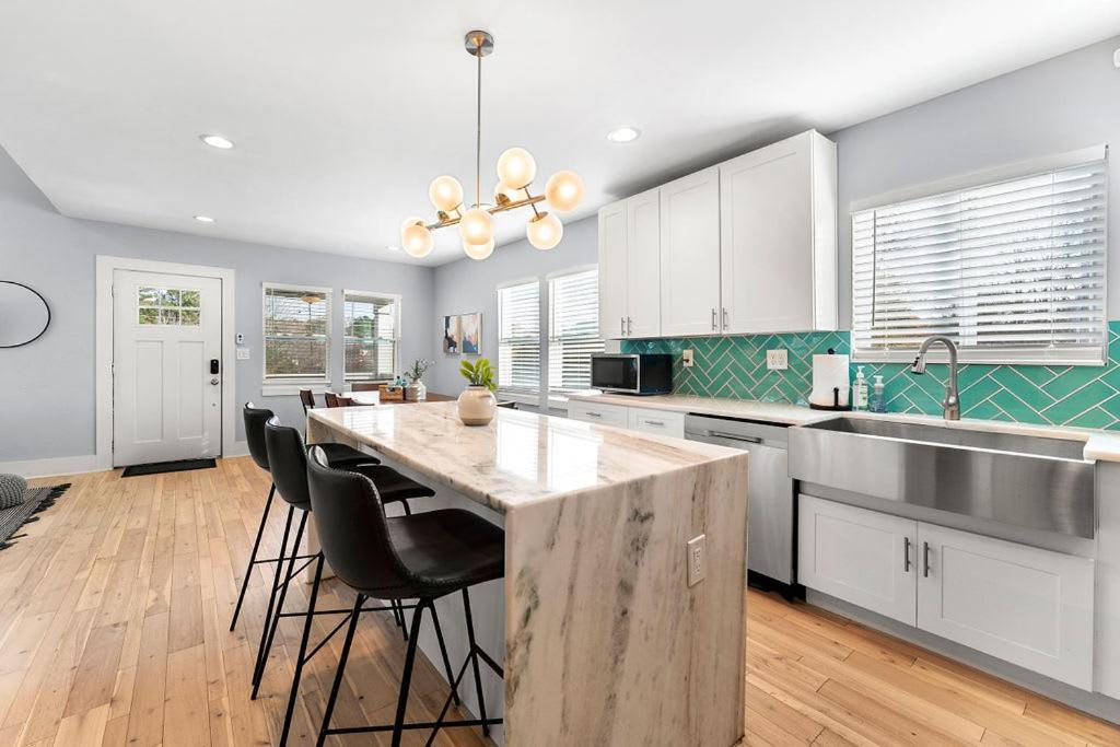Large Modern Home Centrally Located With Hot Tub Atlanta Eksteriør bilde