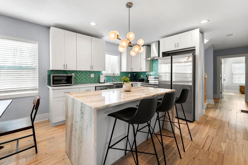 Large Modern Home Centrally Located With Hot Tub Atlanta Eksteriør bilde